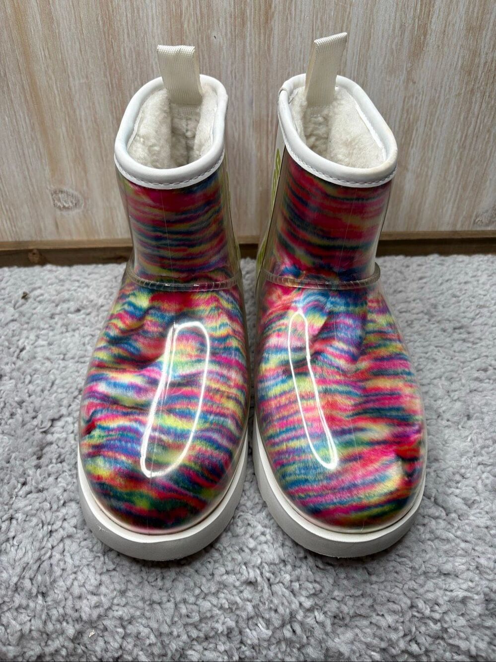 UGG Classic Clear Mini II Rainbow Tie Dye Waterproof Boots Women's Size 6